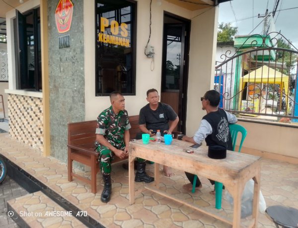 Komsos Dengan Banser, Babinsa Koramil 09/Karangtengah Himbau Tingkatkan Kamtibmas